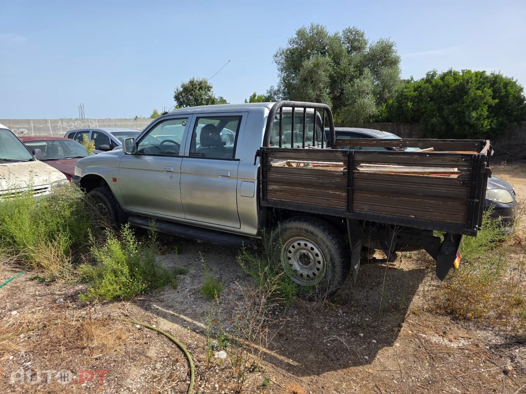 Mitsubishi L200 k74TJENDFL6