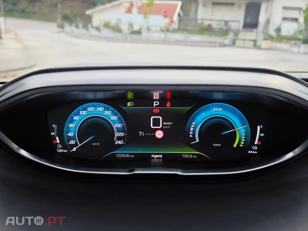 Peugeot 3008 1.6 Hybrid Allure Pack e-EAT8