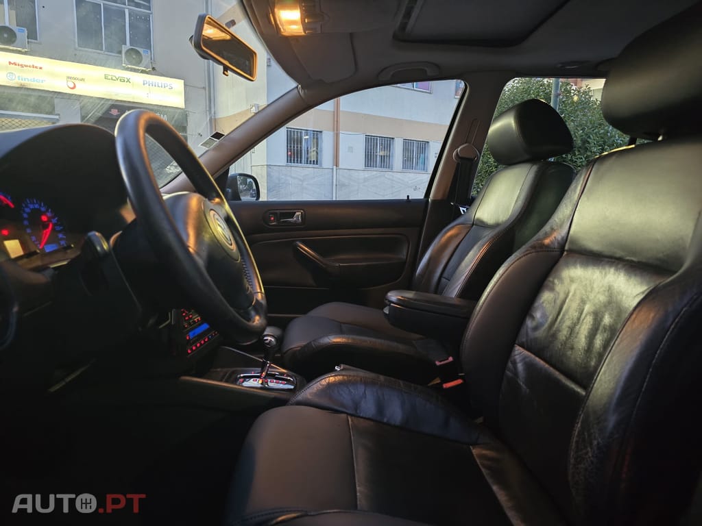 Volkswagen Golf 1,9 TDI 130 Cv's Highline Cx.Automatica