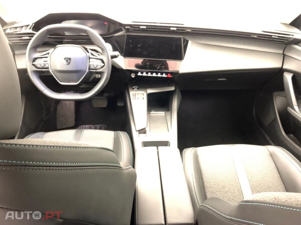 Peugeot 408 Hybrid Allure e-DCS6