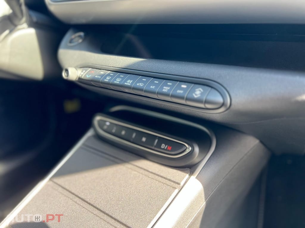 Jeep Avenger 1.2 4xe Hybrid eAWD Upland