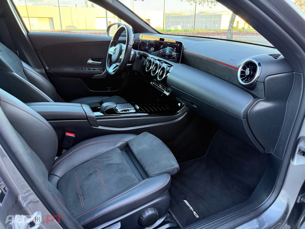 Mercedes-Benz A 250 e 8G-DCT AMG Line