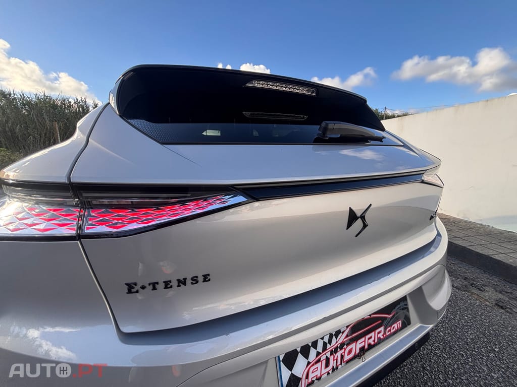 DS DS4 E-Tense Performance Line EAT8