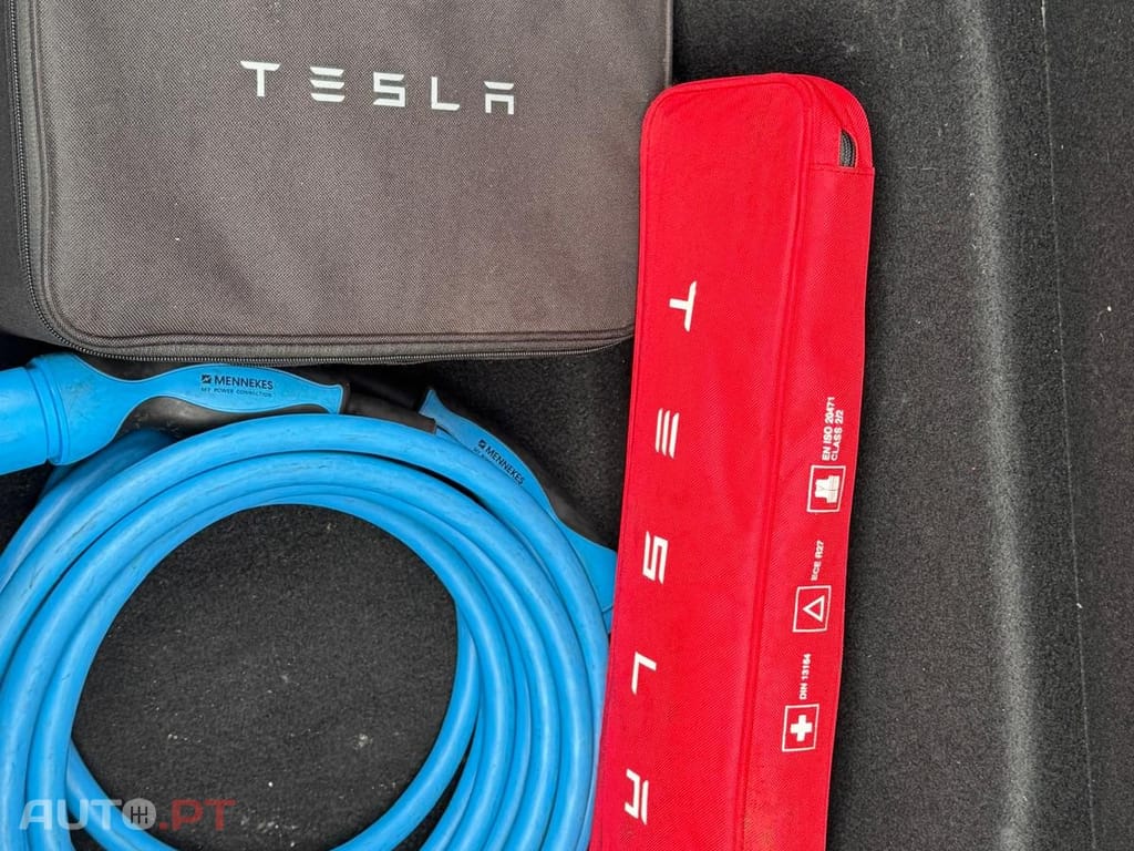 Tesla Model 3 Standard Range Plus RWD