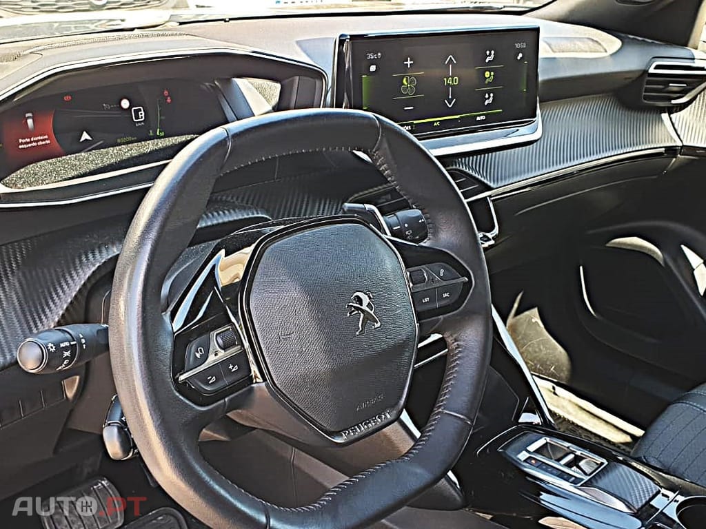 Peugeot 2008 1.2 PureTech Allure Pack EAT8