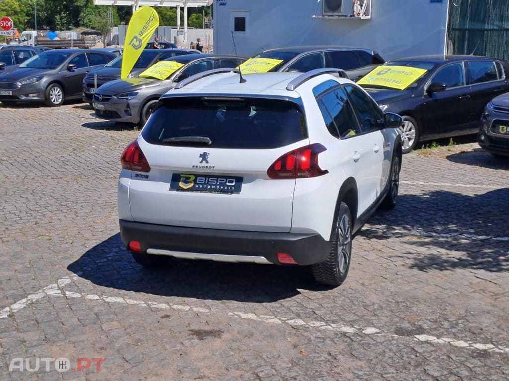 Peugeot 2008 1.2 PureTech Allure EAT6