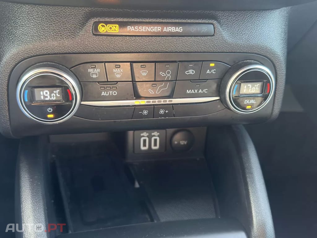 Ford Focus SW 1.5 TDCi EcoBlue ST-Line