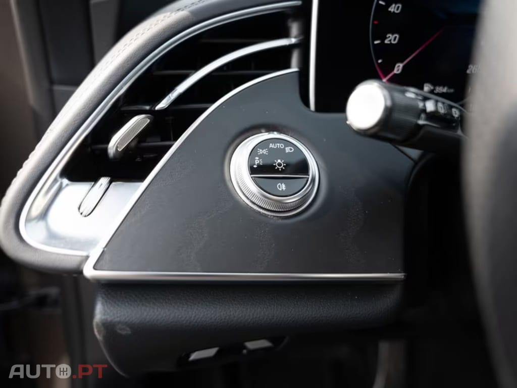 Mercedes-Benz E 300 I.V.A DEDUTIVEL de T AMG