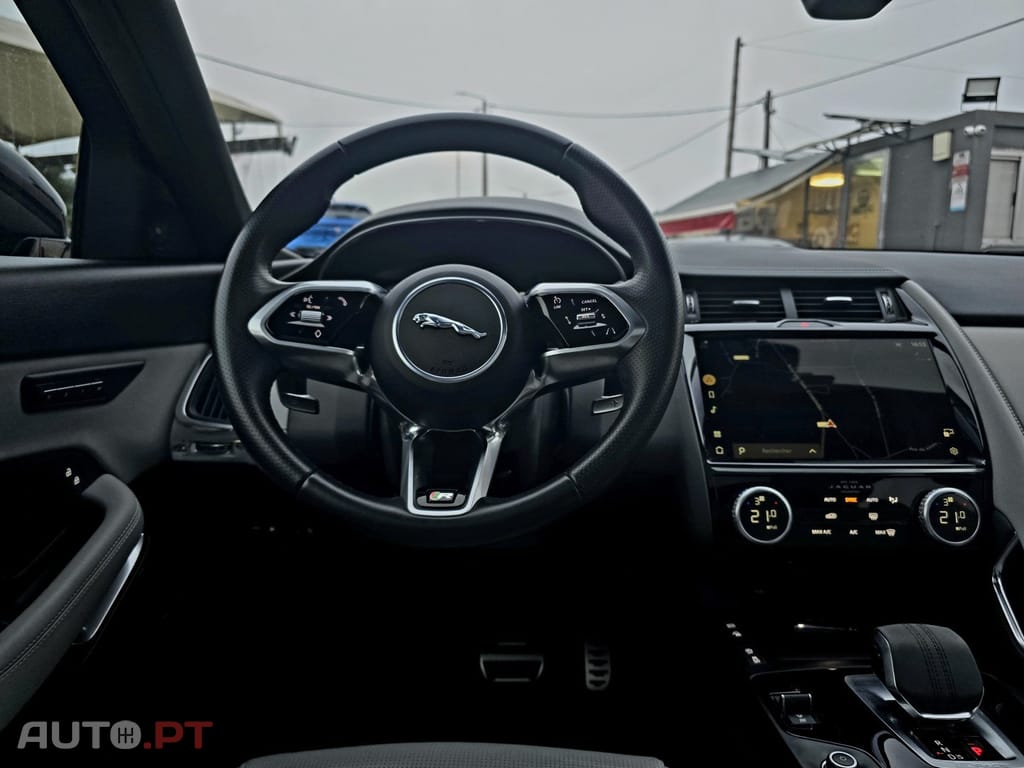 Jaguar E-Pace 1.5 P300e R-Dynamic SE AWD Aut.