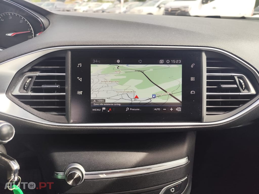 Peugeot 308 1.5 BlueHDi Allure EAT8