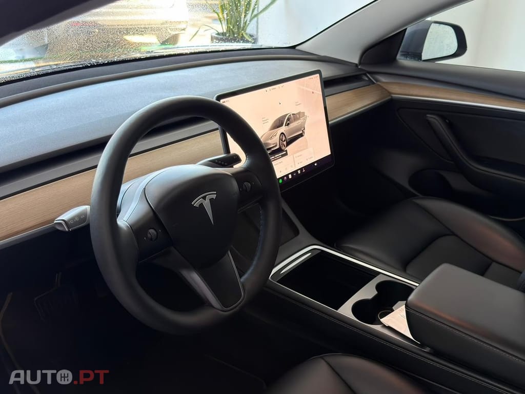 Tesla Model 3 Long Range Tração Traseira