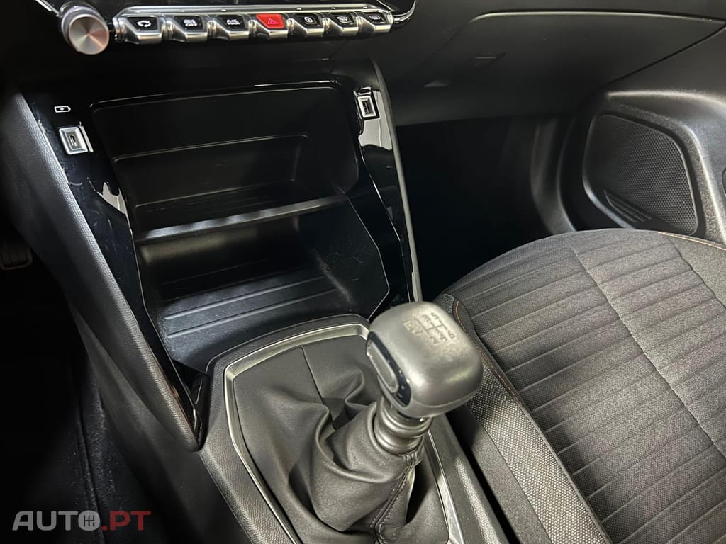 Peugeot 2008 1.2 PureTech 100cv Active Pack