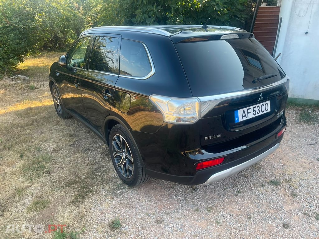 Mitsubishi Outlander Phev