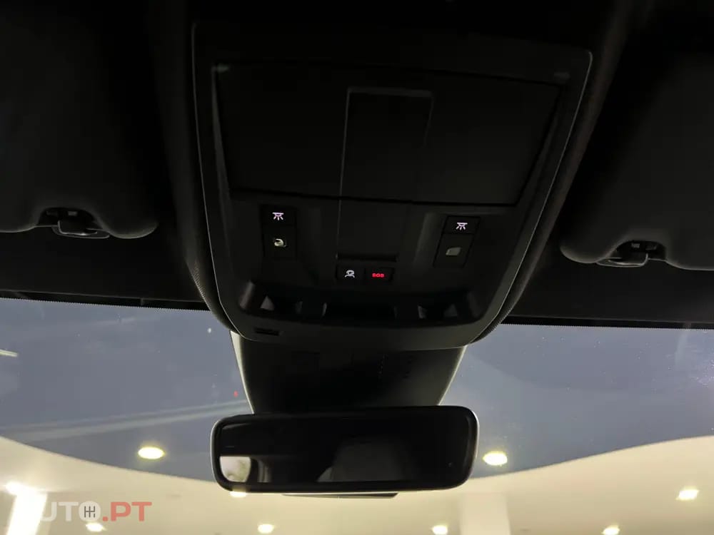 Peugeot 3008 1.2 Hybrid Allure e-DCS6