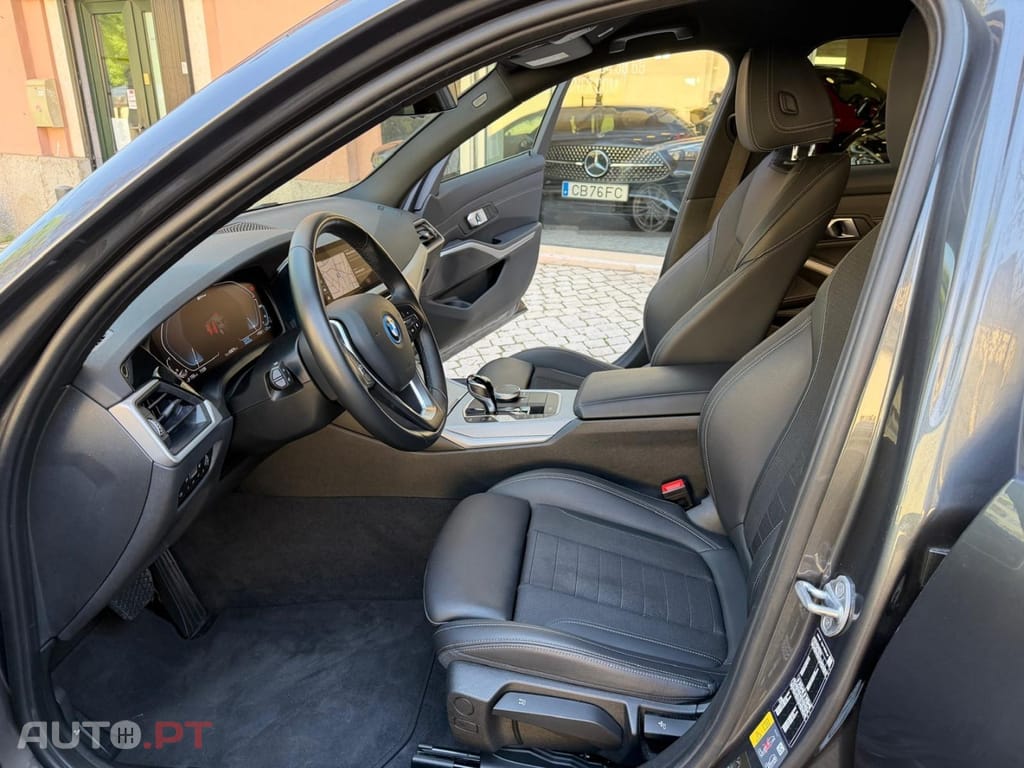BMW 320 e Line Luxury Auto