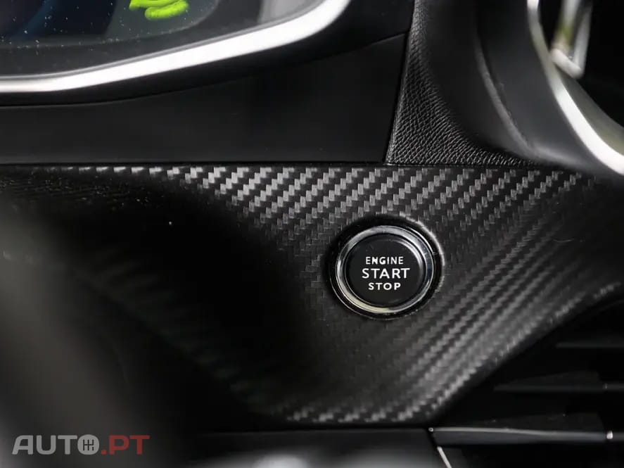 Peugeot E-2008 50 kWh Allure Pack