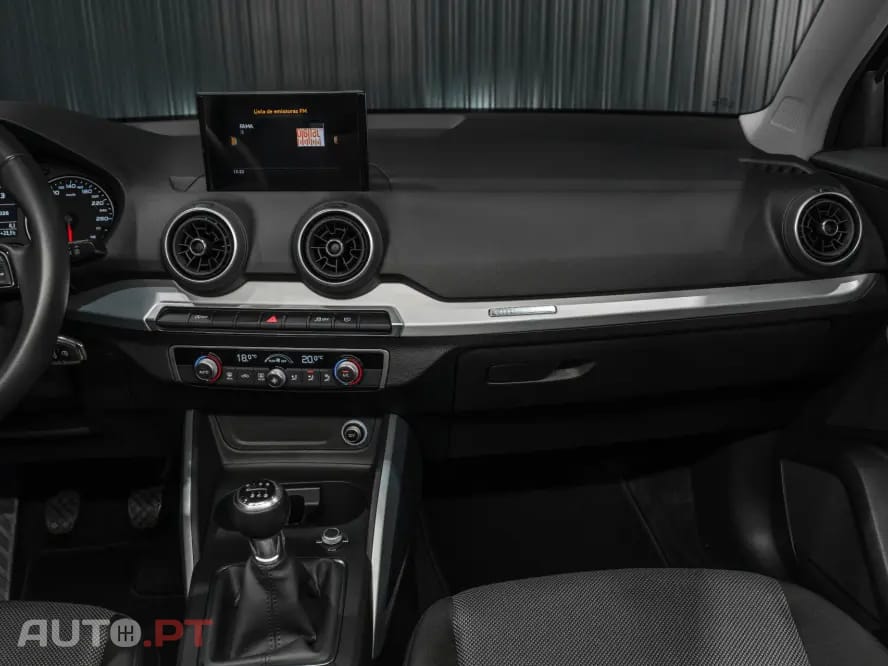 Audi Q2 30 TFSI S line