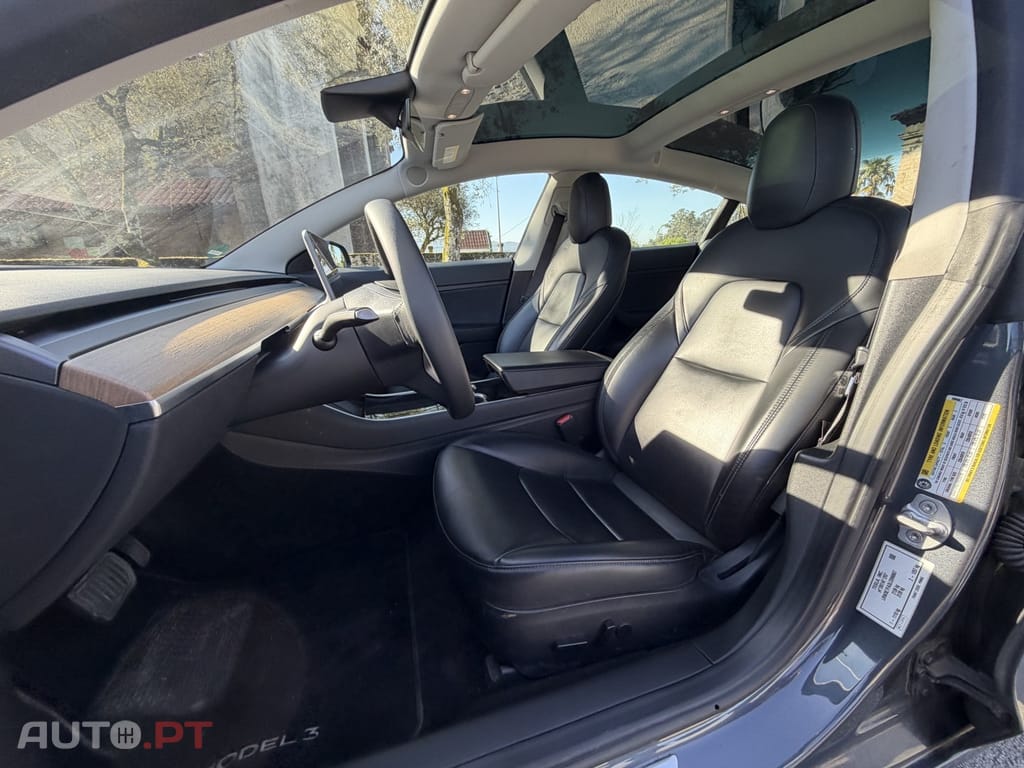Tesla Model 3 Standard Range Plus RWD