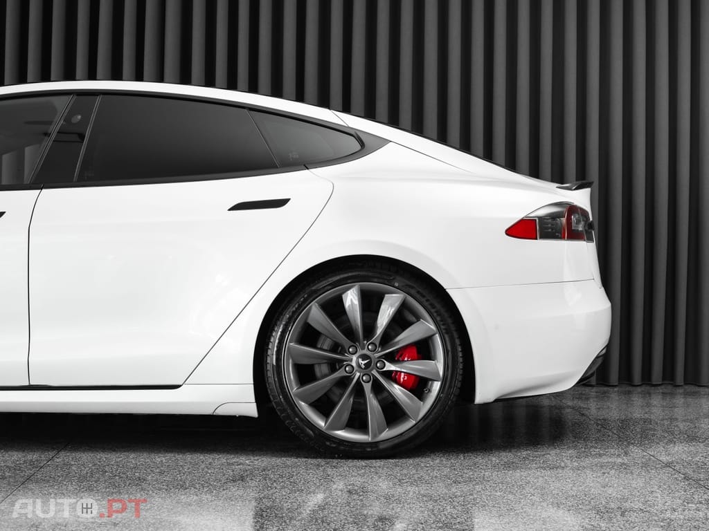Tesla Model S 100 kWh Long Range AWD