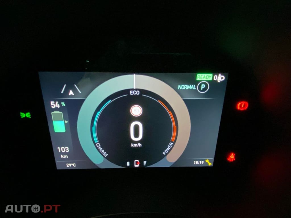 Fiat 500e 42 KWh Icon — fotografia 12