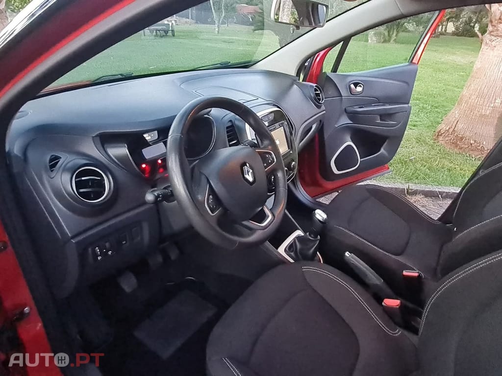 Renault Captur 1.5 dCi Red Edition