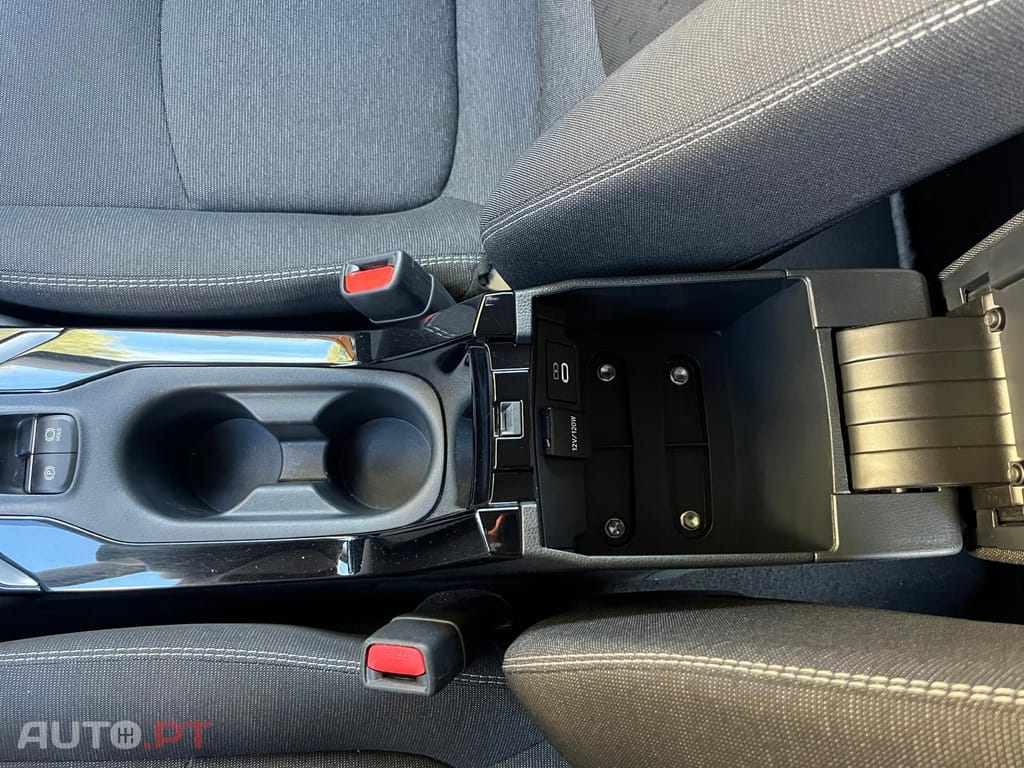 Toyota Corolla Confort 1.8 Hibrido