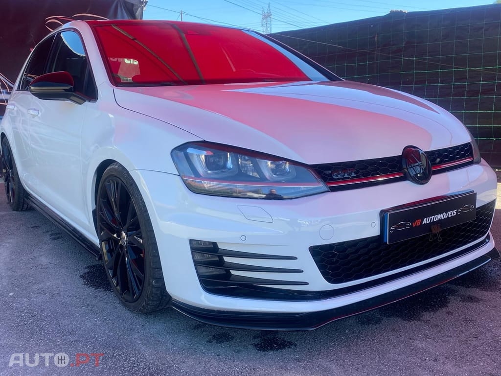 Volkswagen Golf 2.0 TSi GTi DSG Performance