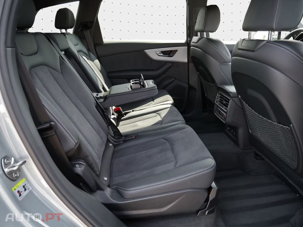 Audi Q7 55 TFSIe qu. S line