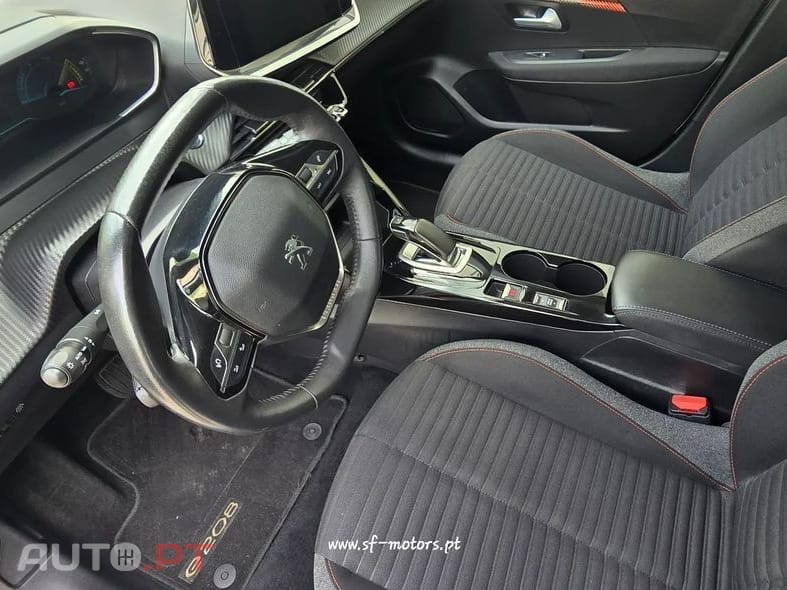Peugeot E-208 Active