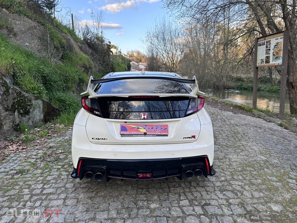 Honda Civic 2.0 VTEC Turbo Type R