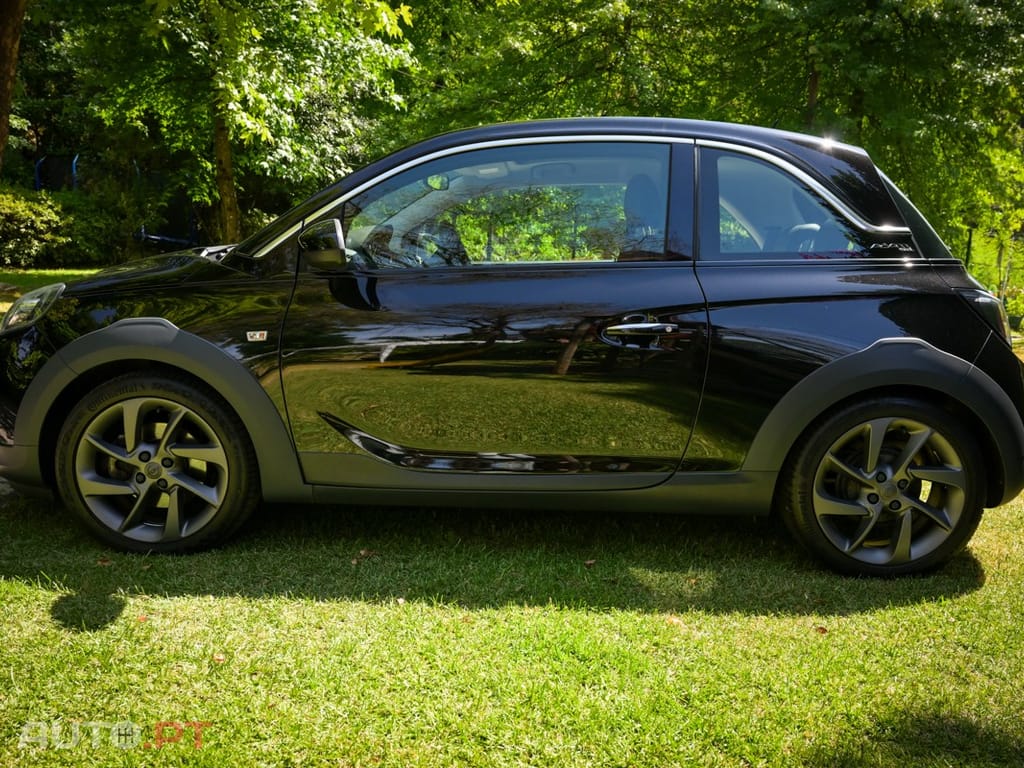 Opel Adam 1.0 T Rocks
