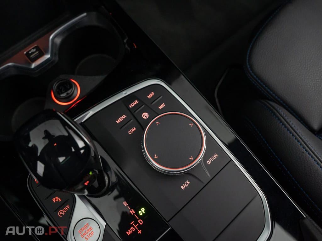 BMW 216 d Pack Desportivo M