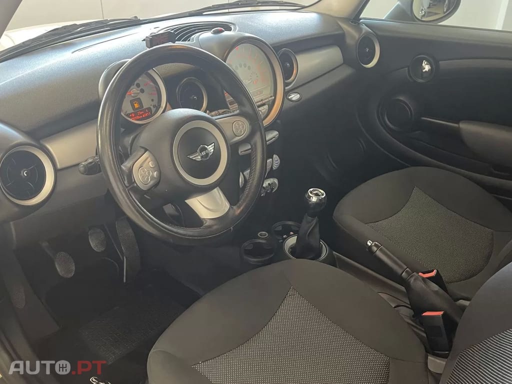 MINI One D - Black Details JLL 17