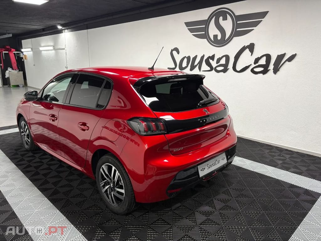 Peugeot 208 1.2 PureTech Allure EAT8