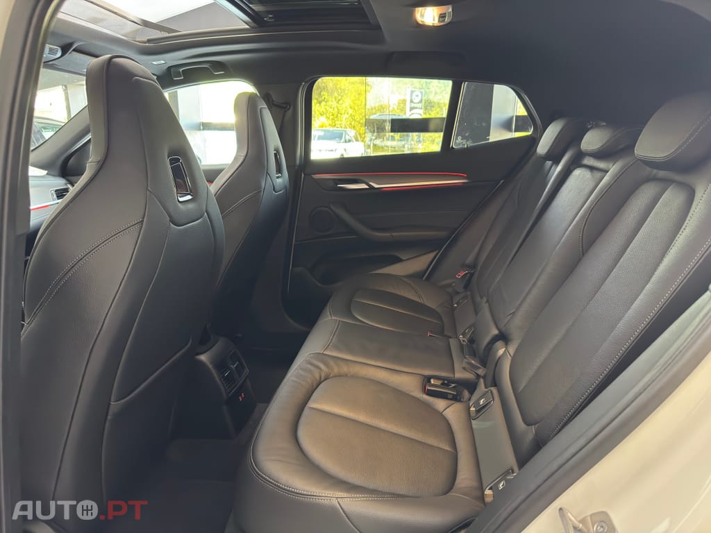 BMW X2 25 e xDrive Pack M