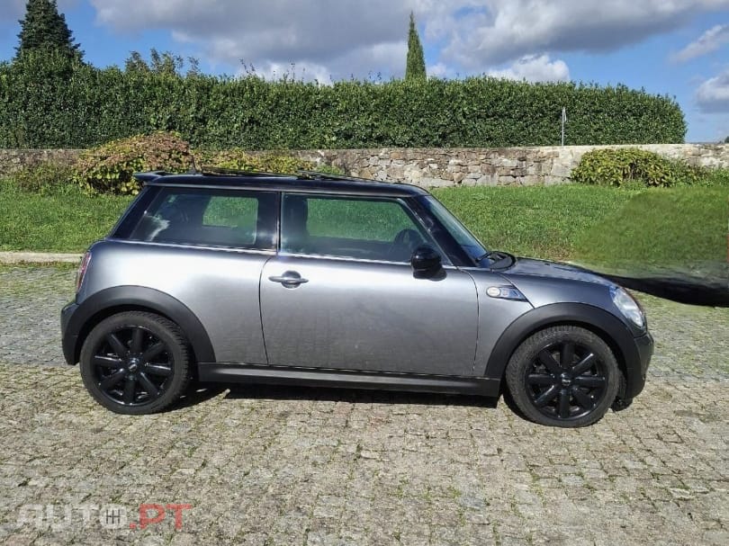MINI Cooper Cooper S