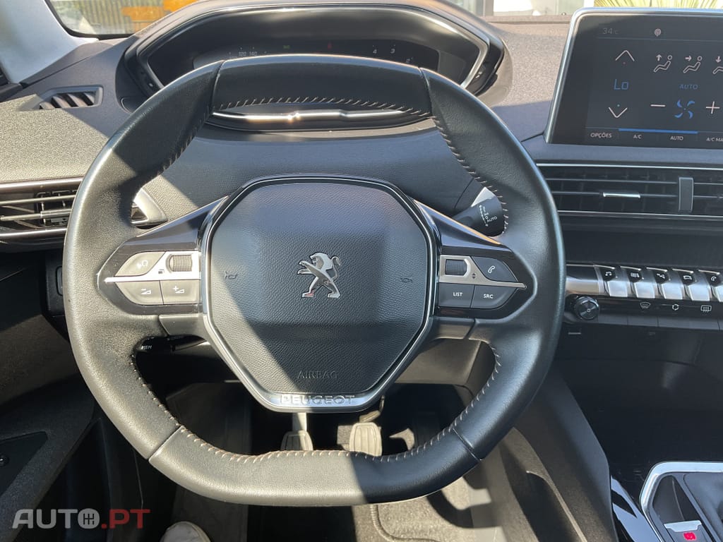 Peugeot 3008 1.5 BlueHDi Active