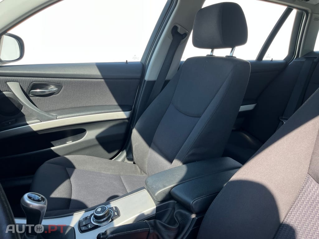 BMW 318 d Touring Line Sport
