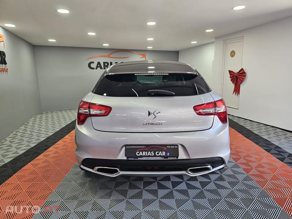 Citroen DS5 2.0 HDi Hybrid4 Sport Chic CMP6 102