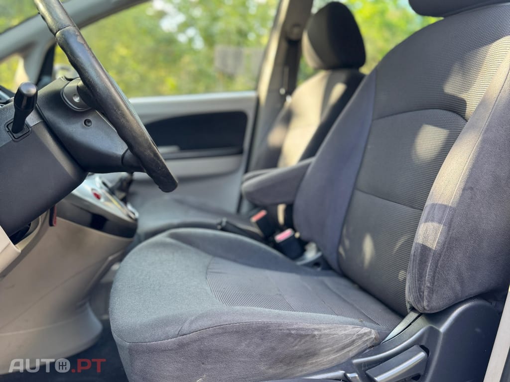 Mitsubishi Grandis 2.0 DI-D Inform