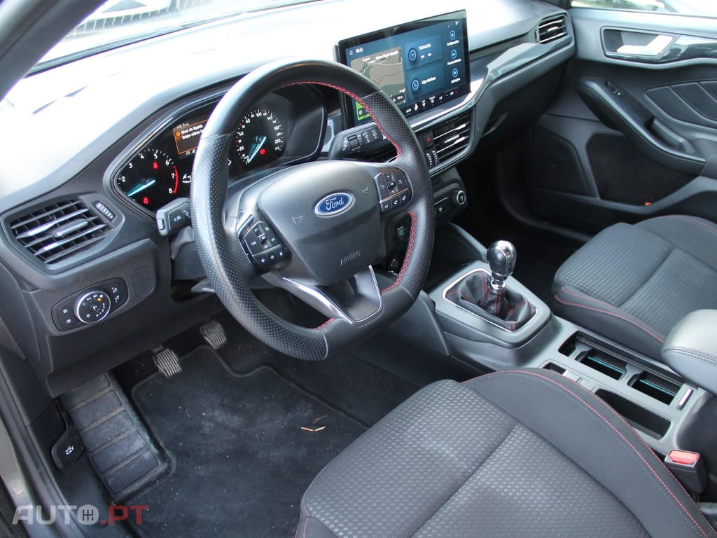 Ford Focus SW 1.0 EcoBoost MHEV ST-Line