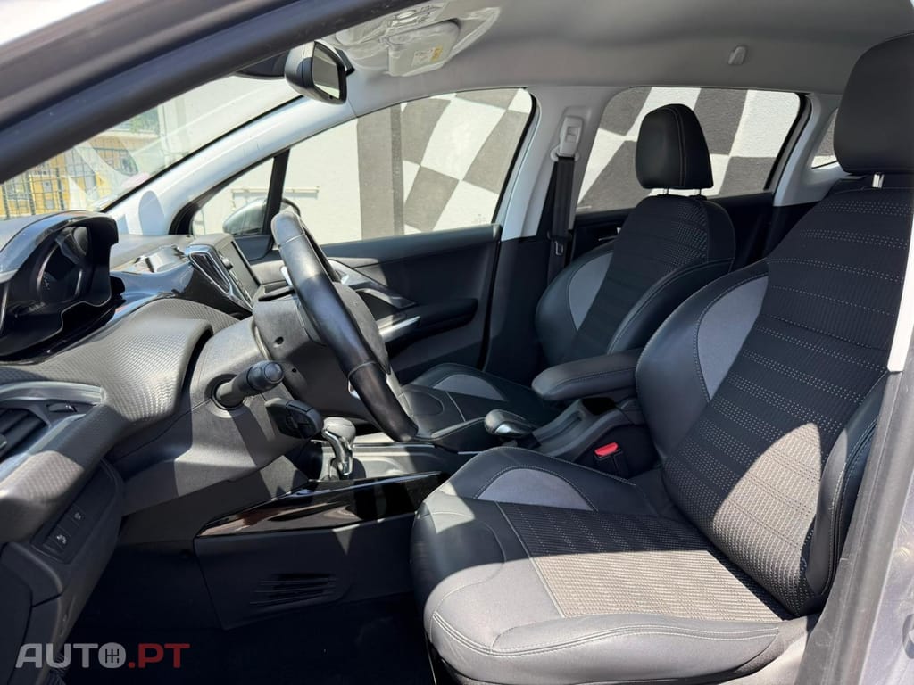 Peugeot 2008 1.2 PureTech Allure EAT6