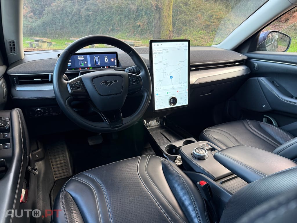 Ford Mustang Mach-E Standard