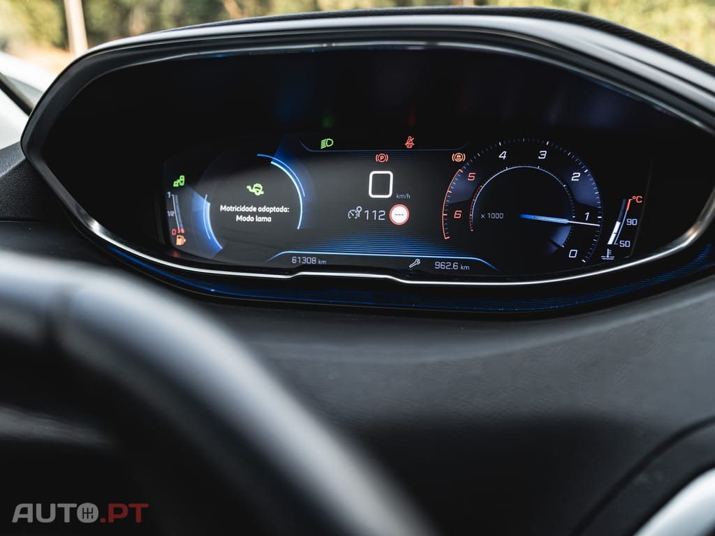 Peugeot 3008 1.5 BlueHDi Crossway