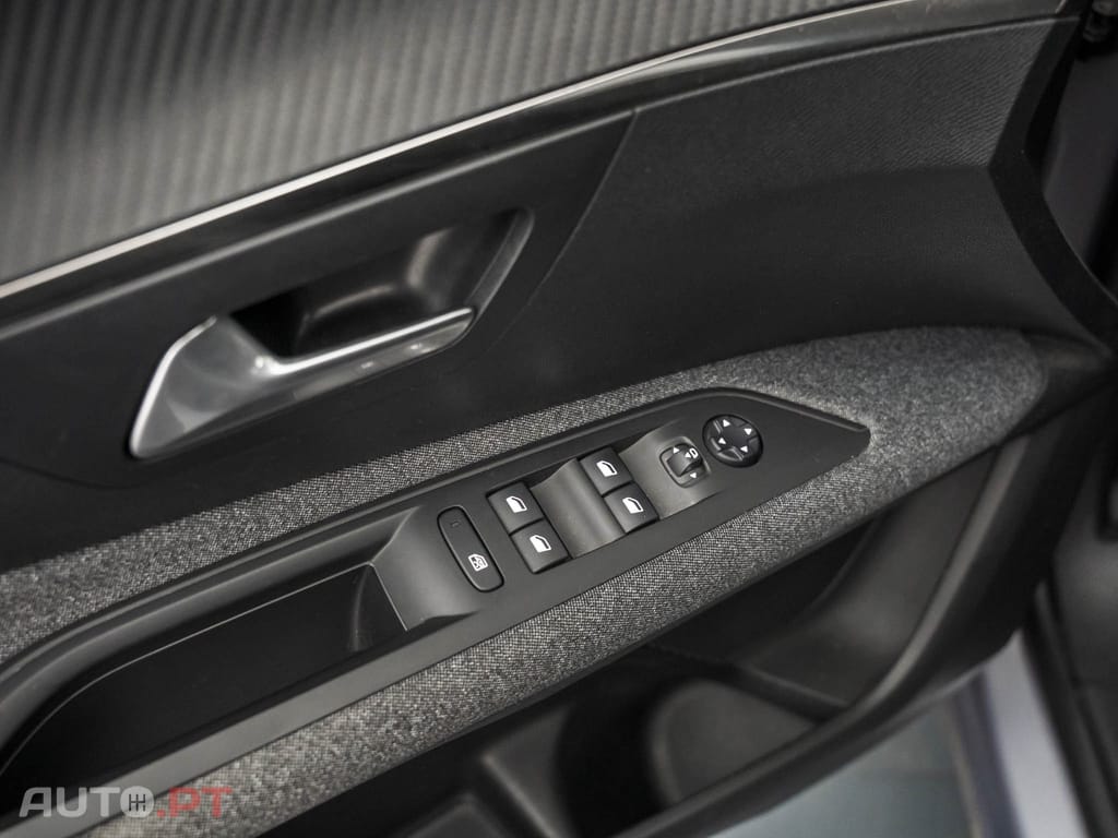 Peugeot 3008 1.5 BlueHDi Style