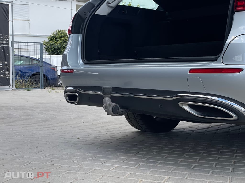 Mercedes-Benz E 300 de Avantgarde 4Matic