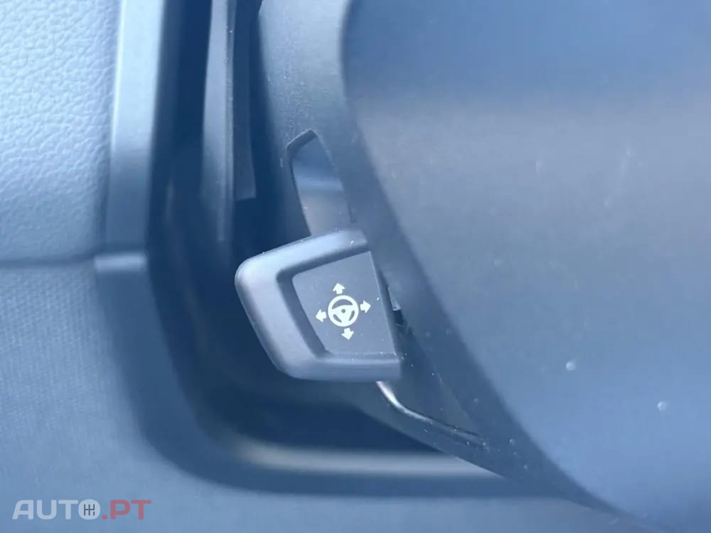 BMW iX xDrive 50 Pack Desportivo