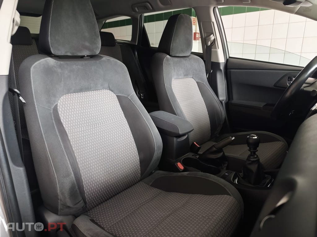 Toyota Auris Touring Sports 1.4 D-4D Comfort+Pack Sport