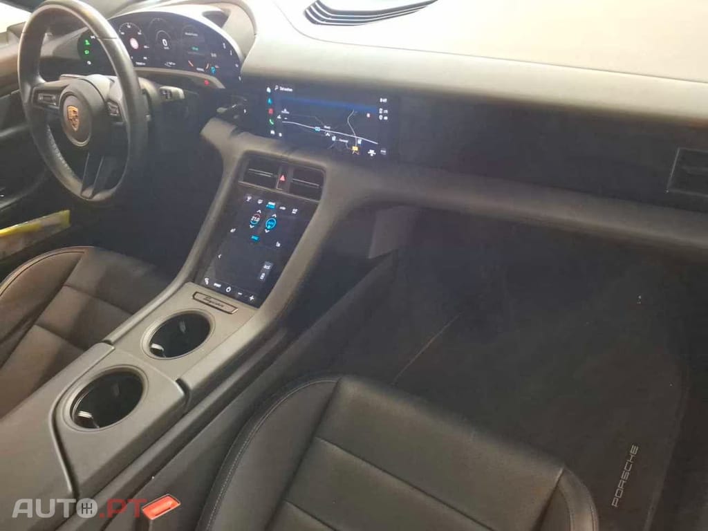 Porsche Taycan Standard