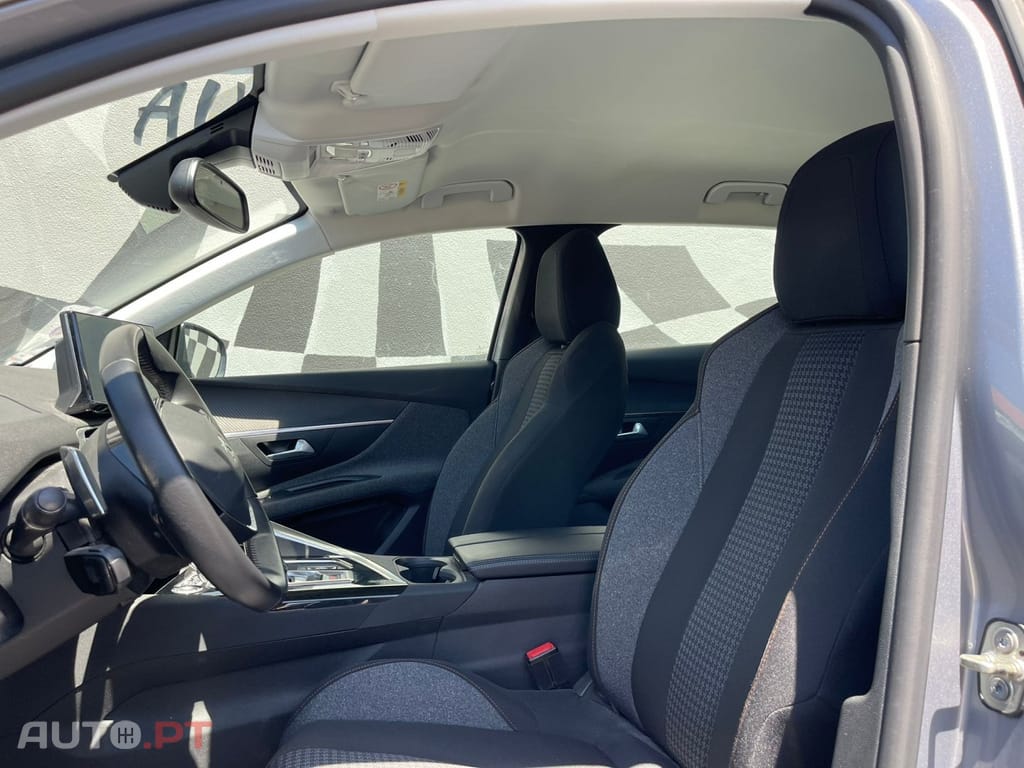 Peugeot 3008 PureTech 130 Stop & Start GPF EAT8 Active Business-Pack